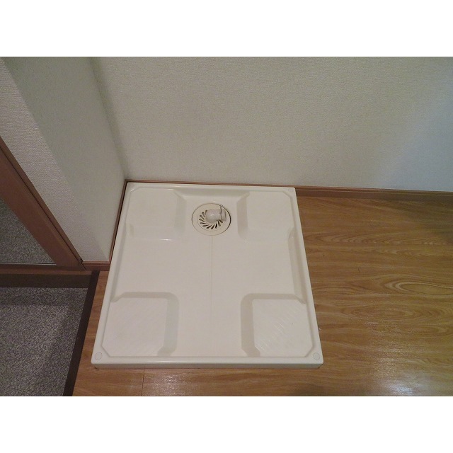 パルムドールハイム0302号室 洗濯パン