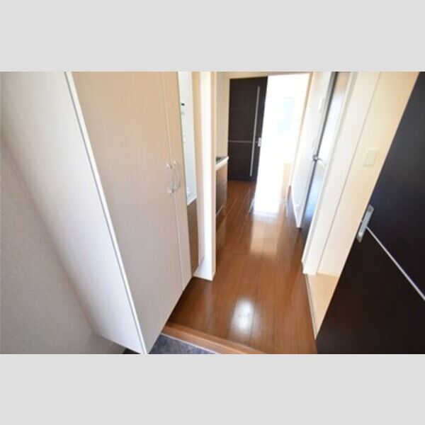 桜アベニュー 玄関