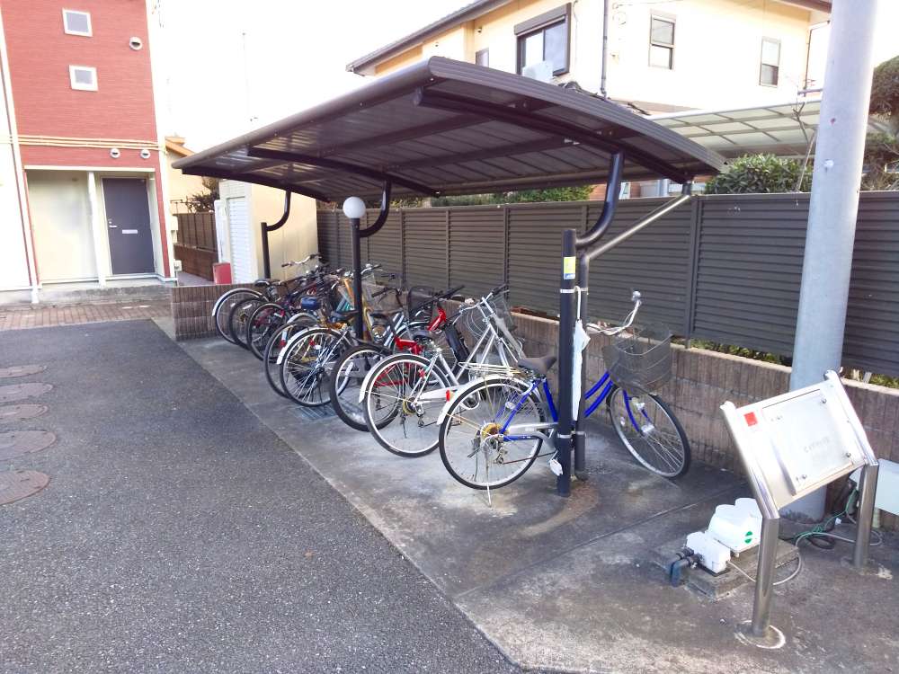 レオネクストビィグラッドⅡ206号室 駐輪場