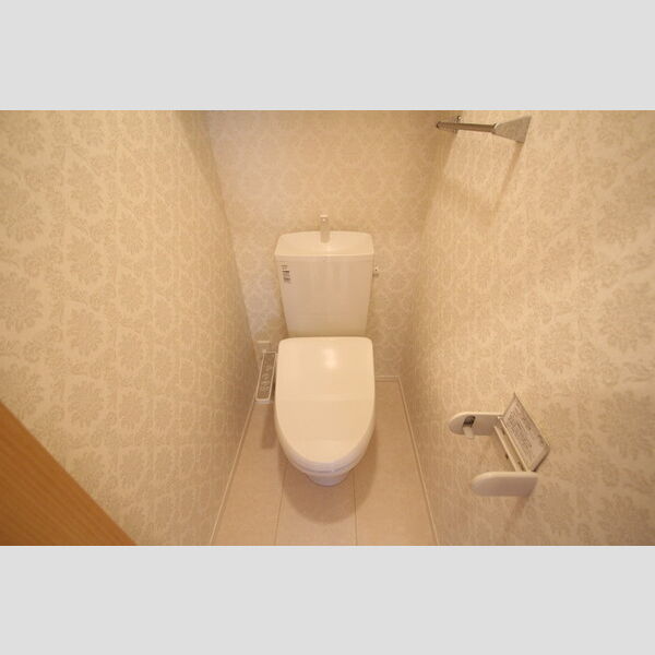 プランドールA301号室 トイレは温水洗浄暖房便座!