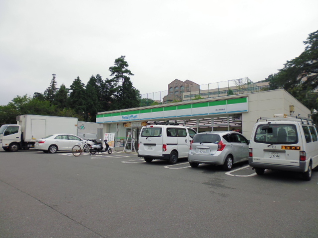 パラシオンⅢ0201号室 ファミリーマート純心学園前店