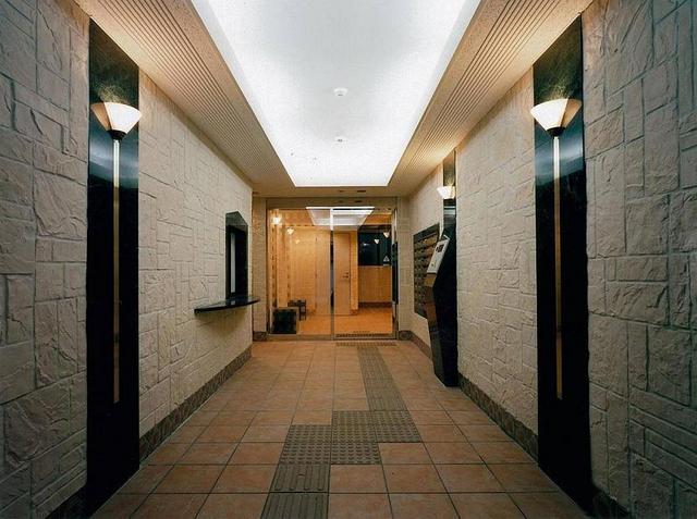 ガラ・ステージ茗荷谷3階 清潔なロビーです