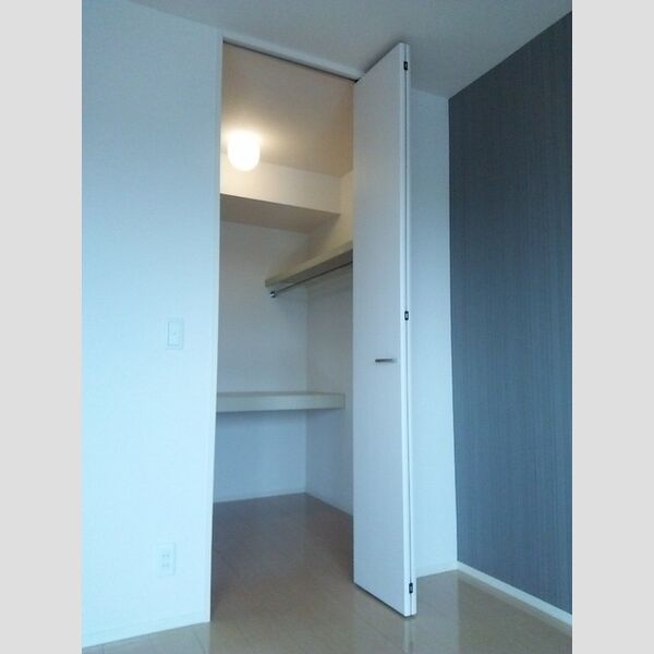 サングリーンB ウォクインクローゼット