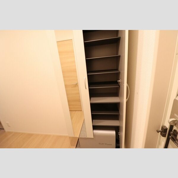 エトス　レヴァン シューズボックス