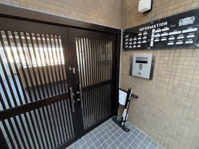 ライオンズマンション白楽 エントランス