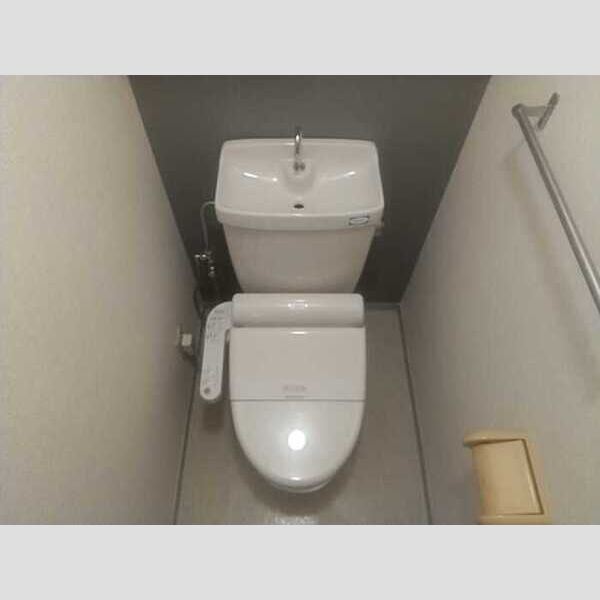 フォレストヴィラ北斗212号室 トイレ