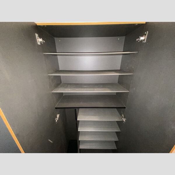 モニュメントスクウェア　弐番館 弐番館104号室　玄関収納