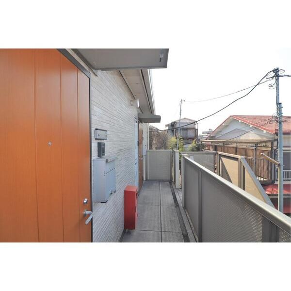 メゾン大岡C201号室 エントランス