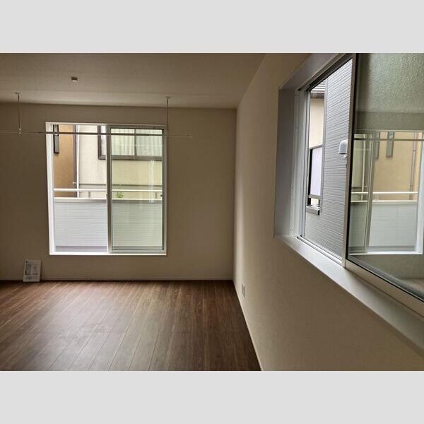 マイホームネクスト南区大谷口　2号棟 リビング