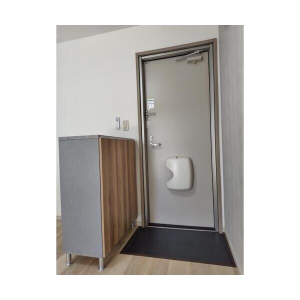 フォーブル西船橋203号室 玄関