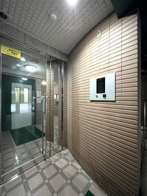 ユニーブル田町 エントランス