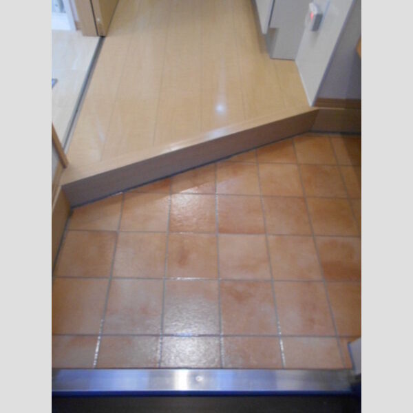 エレガンス・チヨダ  　Ⅱ 玄関