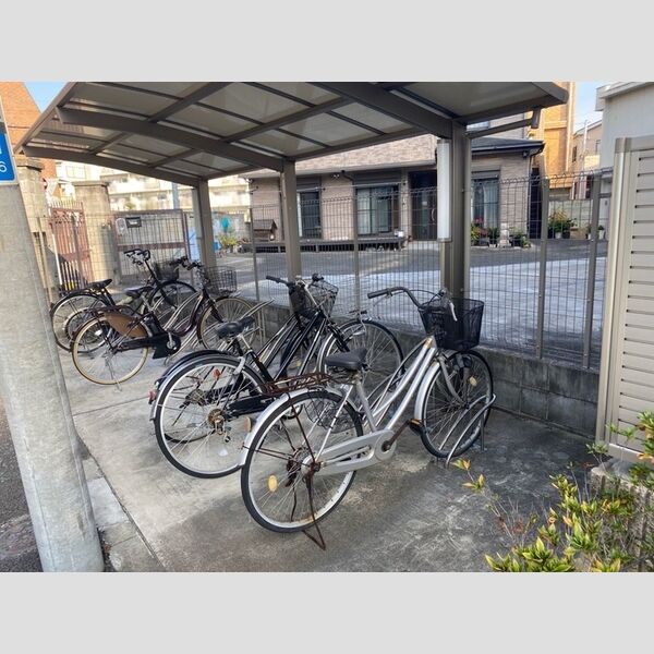 エヌ ヴィレッジ 駐輪場
