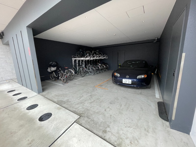 ダーシャモリ6階 駐車場