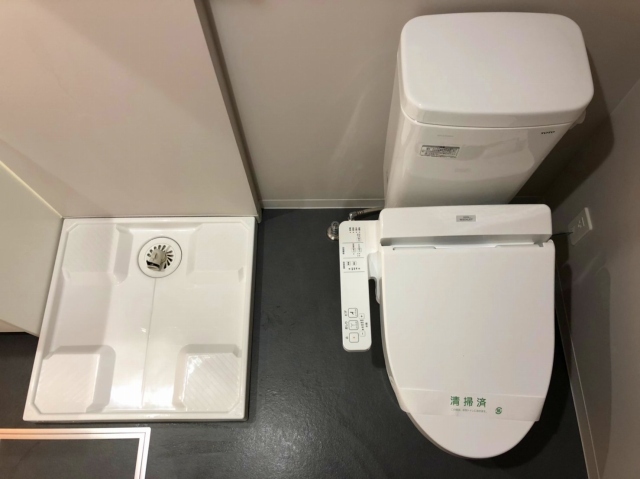 ＴＥＮ－ＮＯＭ　ＨＯＵＳＥ　ＰＲＥＭＩＥＲ2階 トイレ