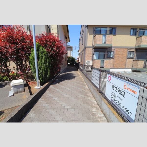 エミール201号室 エントランス