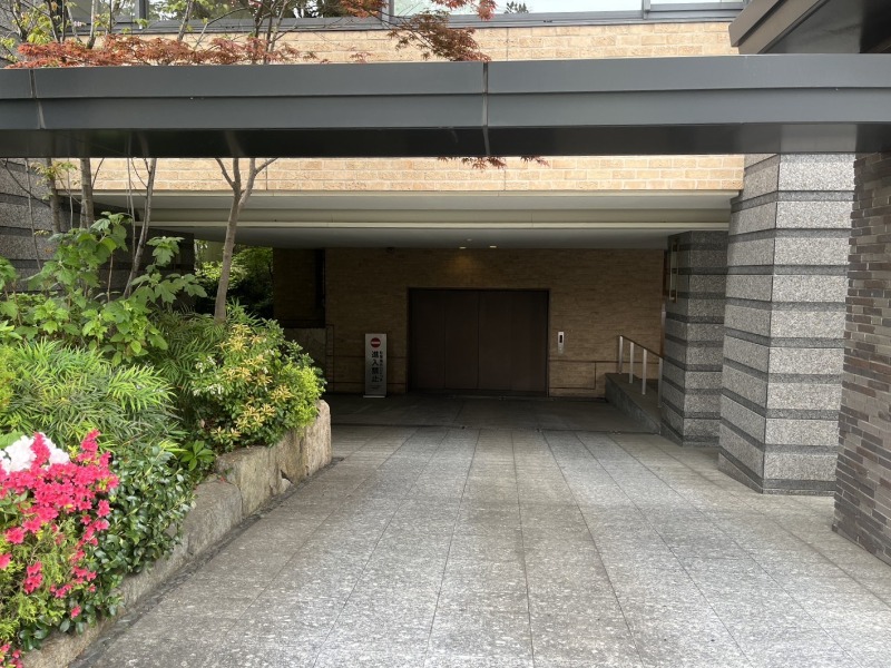 プラウド元麻布 エントランス
