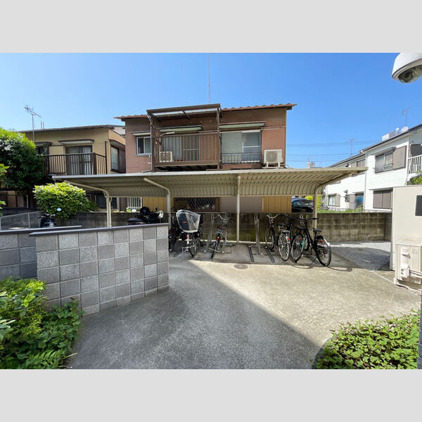 パル エリオット 駐輪場