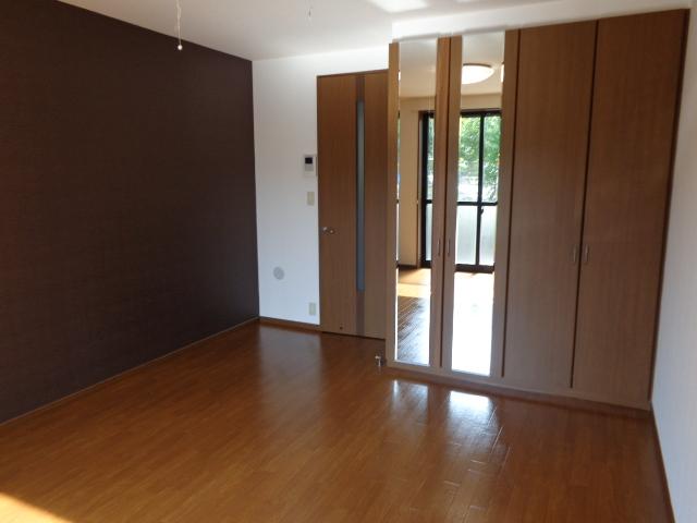 エスポアール 洋室