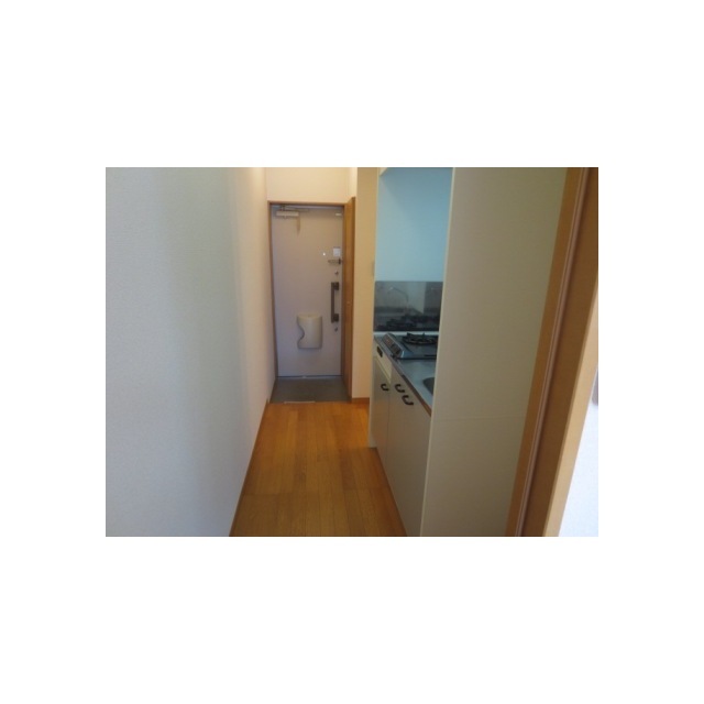 アンプルール クラージュ堀内 内観