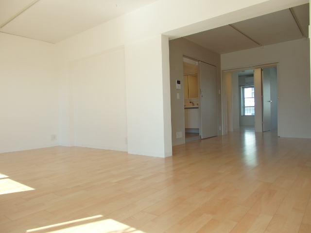 アールリエット三鷹302号室 リビング