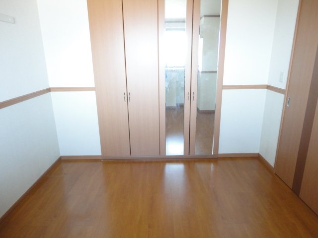 ディア フレンド ＫＯＩＺＵＭＩ206号室 洋室６帖