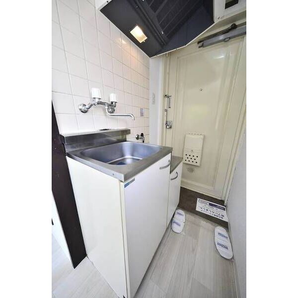 メゾン・ド・富士見町0205号室 キッチン