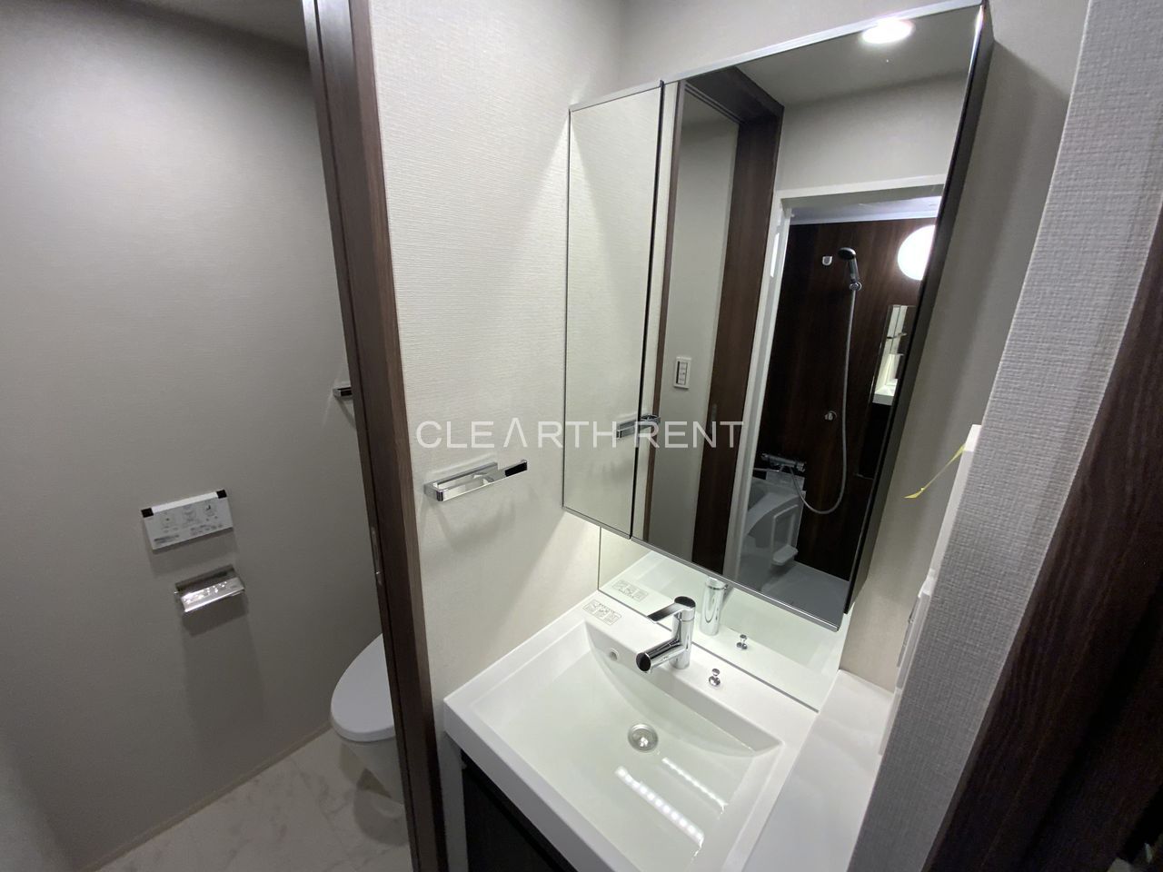 コンシェリア横濱元町 ＴＨＥ ＲＥＳＩＤＥＮＣＥ2階 ★水栓ヘッド引き出し式の独立洗面化粧台★