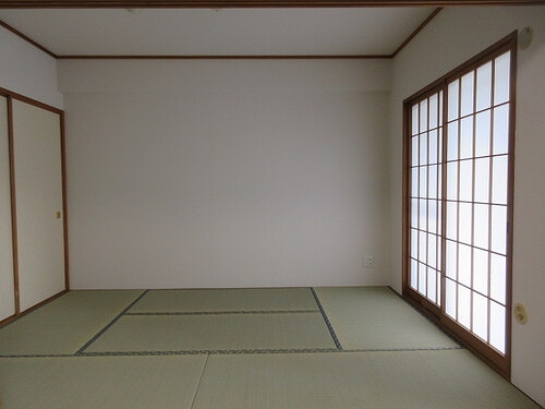 ライオンズガーデン西葛西7階 和室　(内装後)