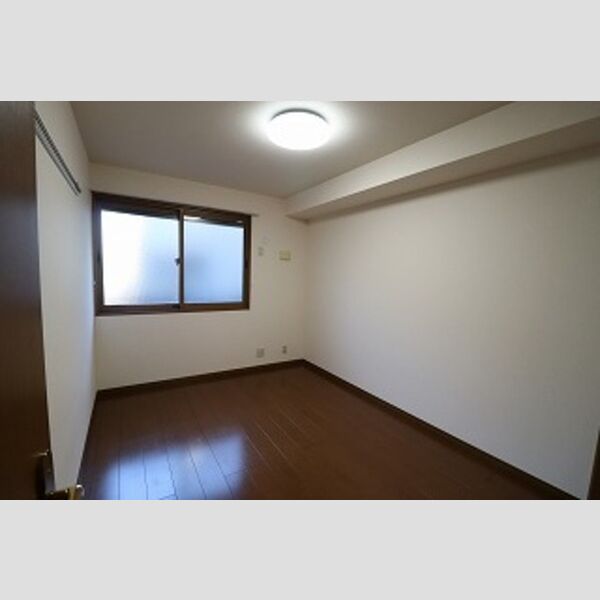 ルヴァン コート　壱番館105号室 洋室