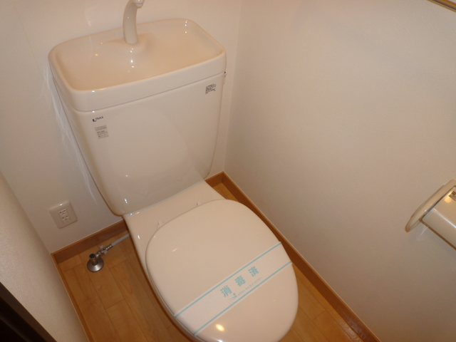 パラドール2-D号室 トイレ