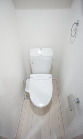 マシェルナ八千代台0302号室 トイレです