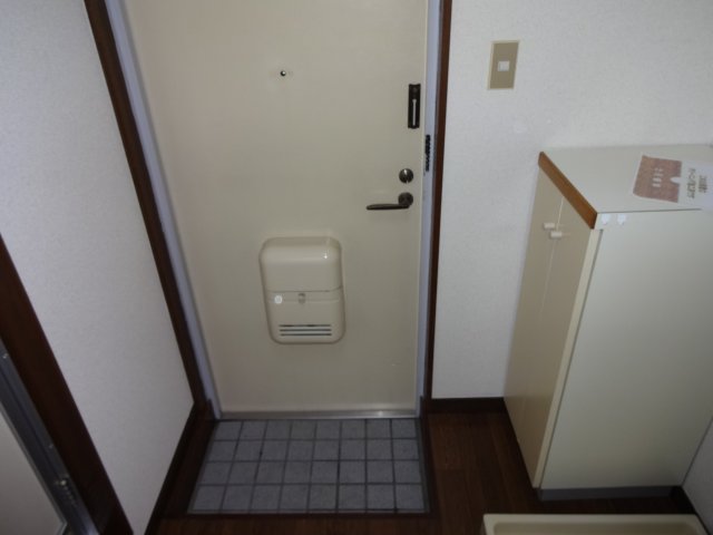 ロイヤルシティ船堀0402号室 同じ間取り別部屋の写真です。