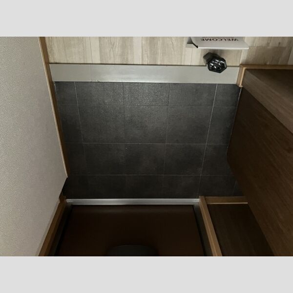 ウェルヴィラ 玄関