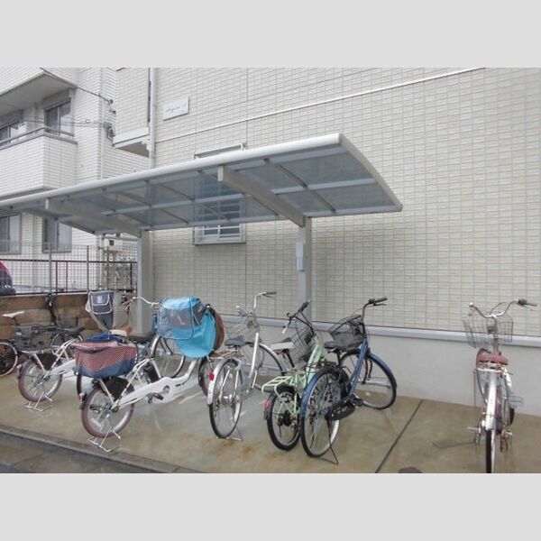 アルシオネ　T 駐輪場