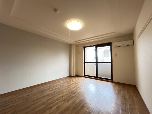 フラワリーヒル 洋室（イメージ）