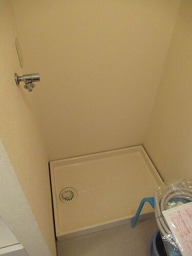 テレパレス船橋三咲Ａ棟5階 室内洗濯機置き場※同タイプ別部屋2021.6撮影