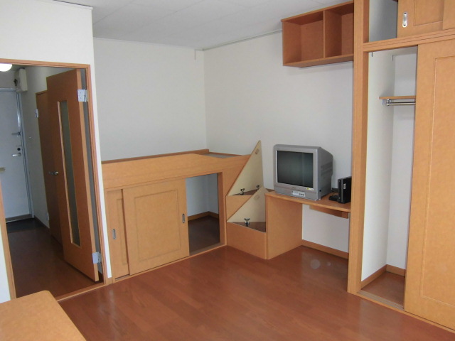 レオパレスヴァンティアン203号室 寝室