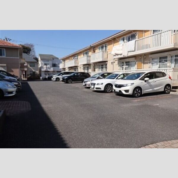 オベルジーヌ　D201号室 駐車場