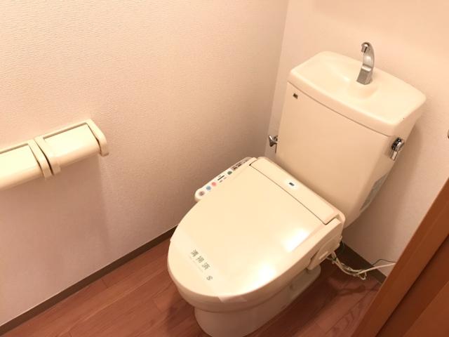 クレメント駒木Ｃ シャワー付トイレ