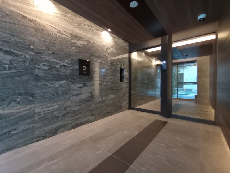 クレイシアIDZ祐天寺9階 エントランス