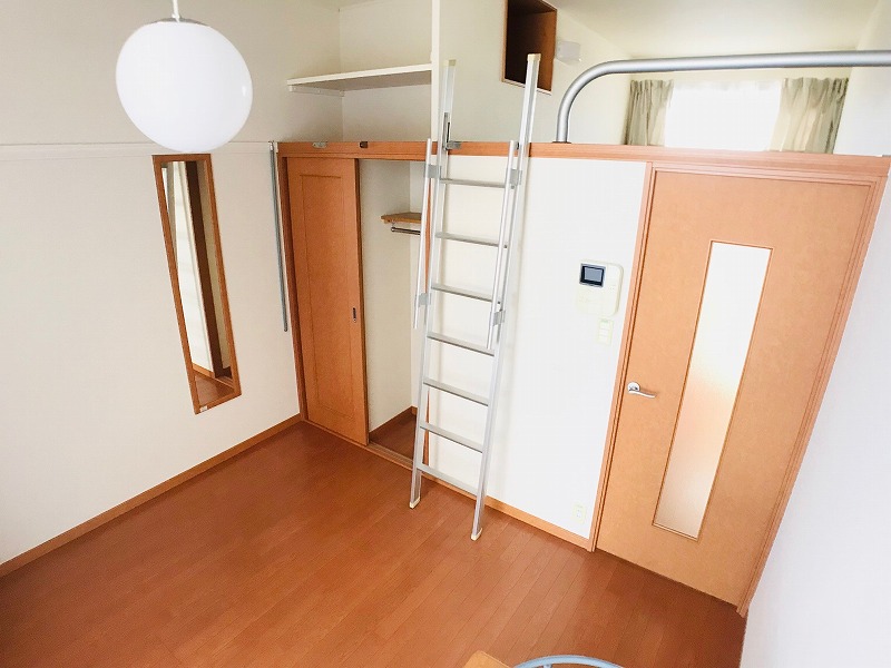 レオパレスステーションプラザ 内観