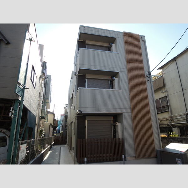 セレッソYP102号室 建物外観
