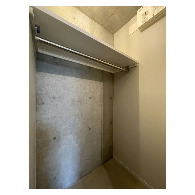 PASEO SANGENJAYA EAST WEST 内観