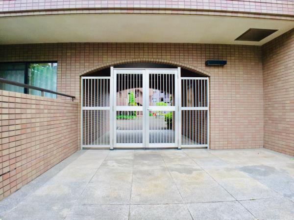 ベル富士見丘3階 エントランス