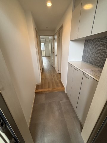 ニュー千葉稲毛ビル0801号室 シンプルで使いやすい玄関です