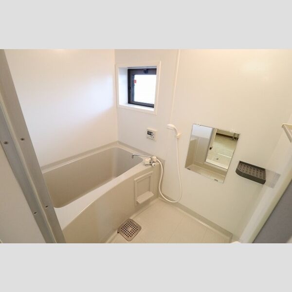 モナリエ バス(窓付き)