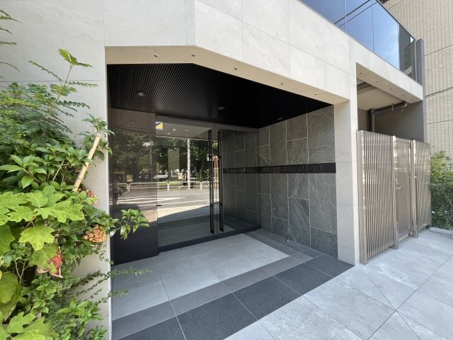 ヴァレッシア早稲田駅前シティ エントランス