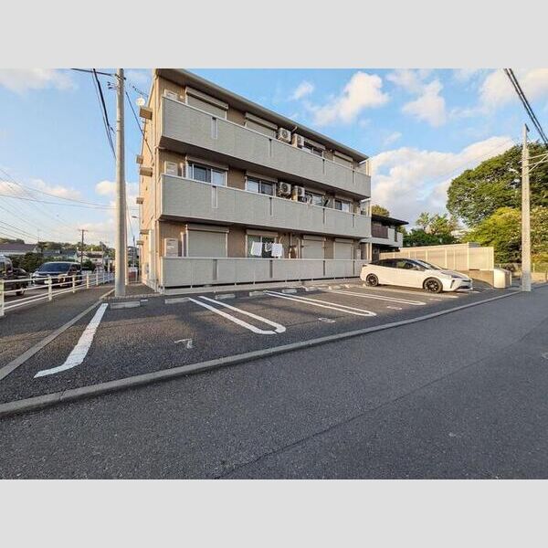 セフィロ 駐車場