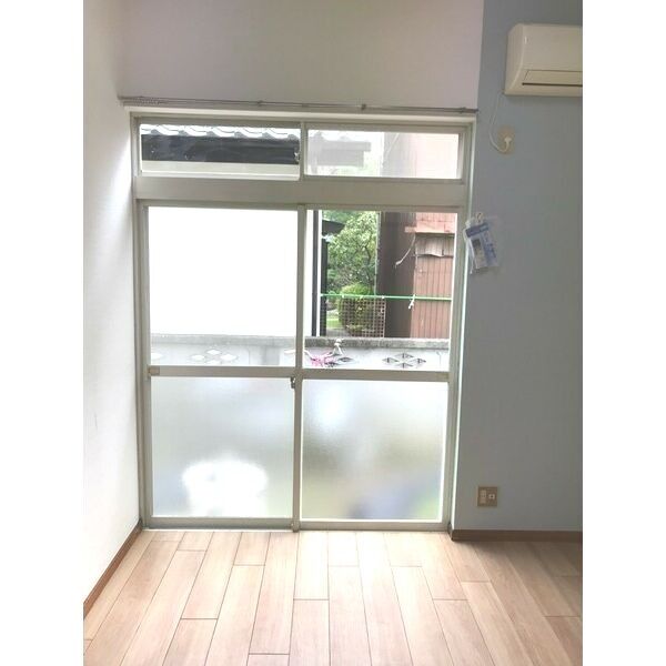 第2イーグルコーポ リビング